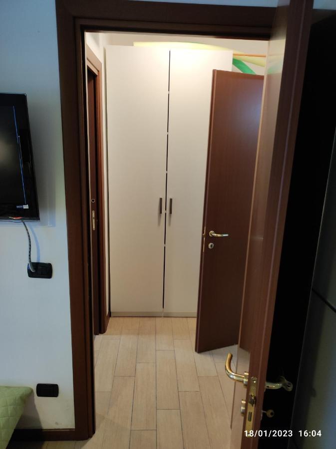 פסקיארה דל גארדה Casa Vacanze Da Riki Appartamento 1 מראה חיצוני תמונה